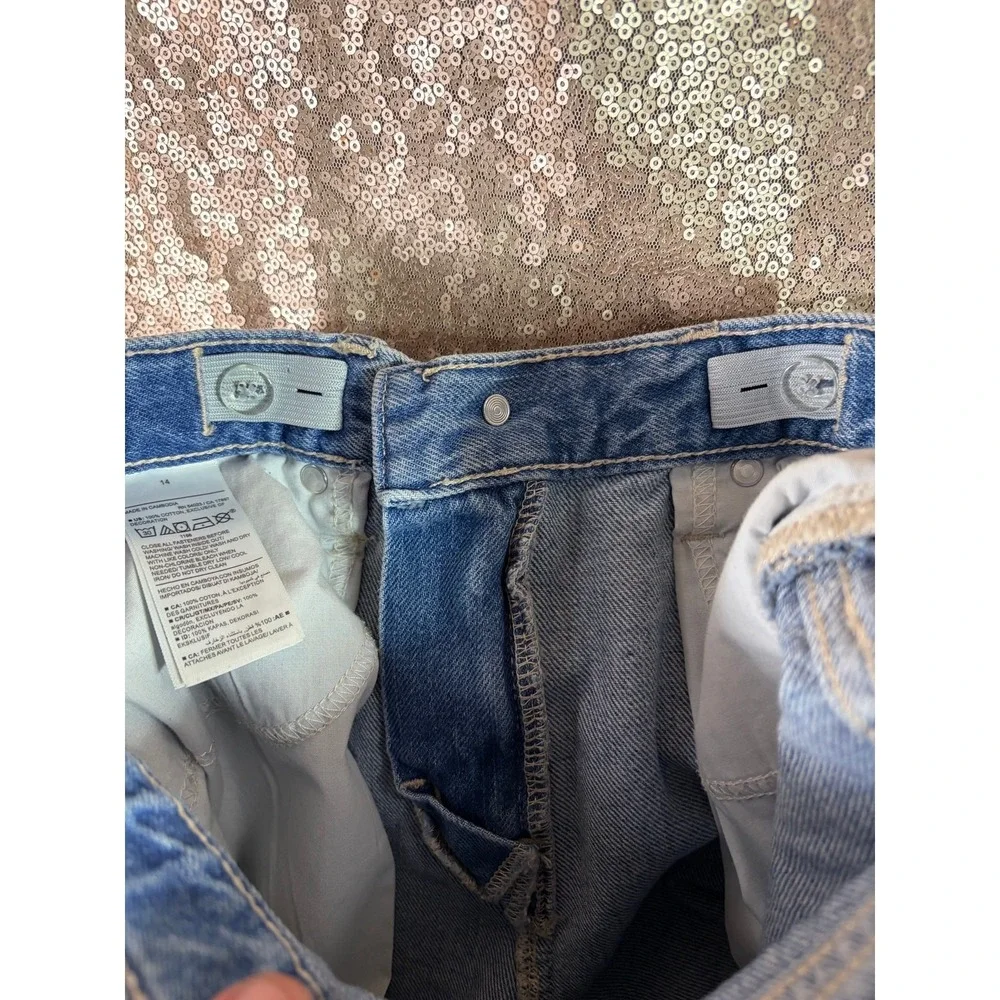 Old Navy Girls High Rise Denim Shorts Size 14 Light Wash Distressed Lace Trim